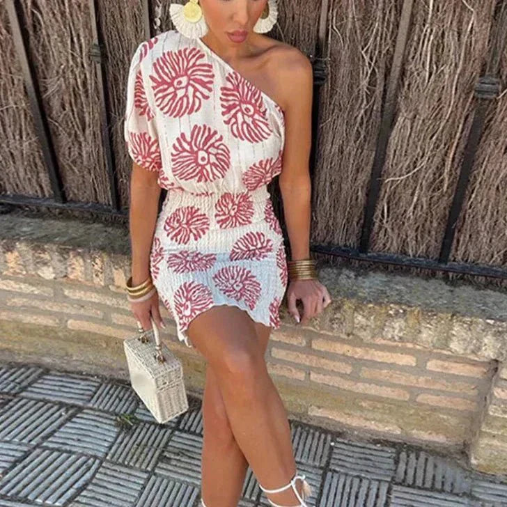 Flattering Silhouette Smoothing Lightweight Fabric For Summer Wedding Guest Dress