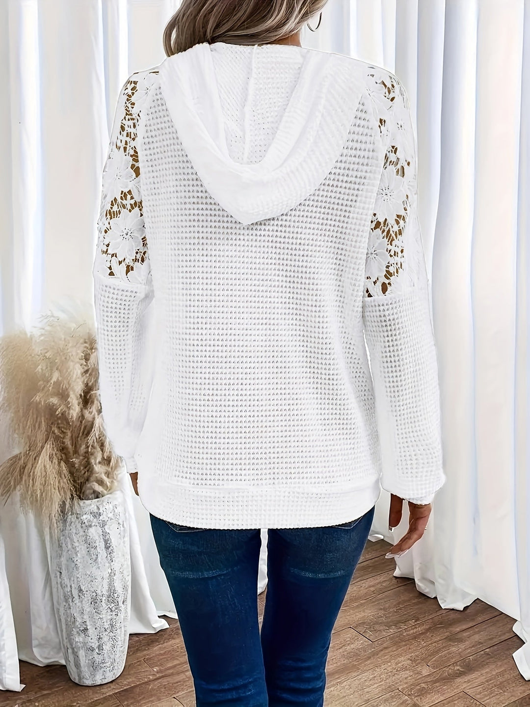 Linnea | Flower-Trimmed Hoodie
