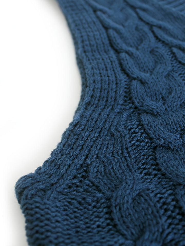 Cora | Cozy Cable Knit V-Neck Sweater Vest