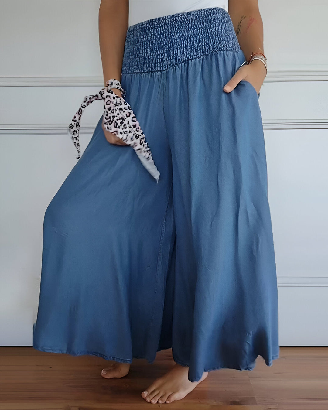Aria | Trousers with Elastic Waist and Relaxed Fit