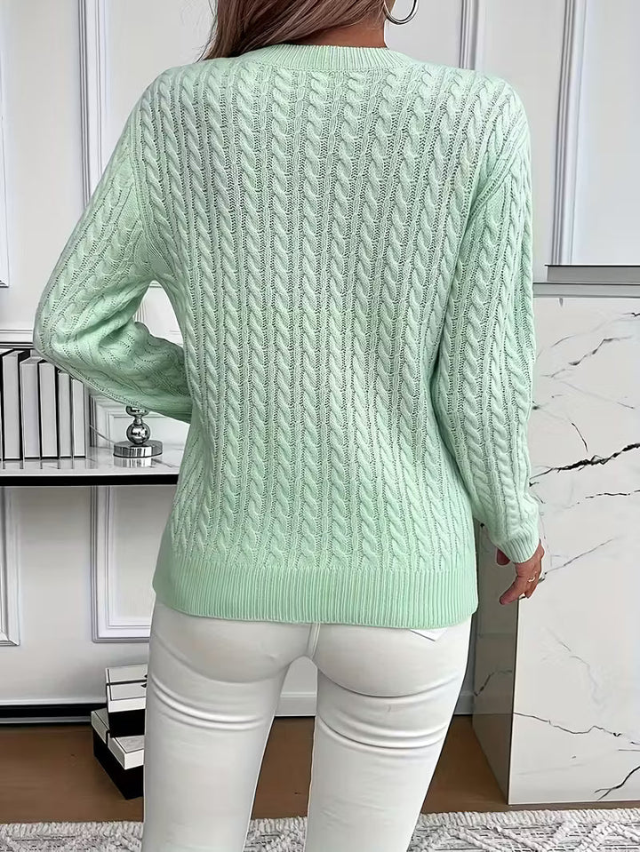 ADRIANA – CABLE KNIT COZY LONG-SLEEVED SWEATER
