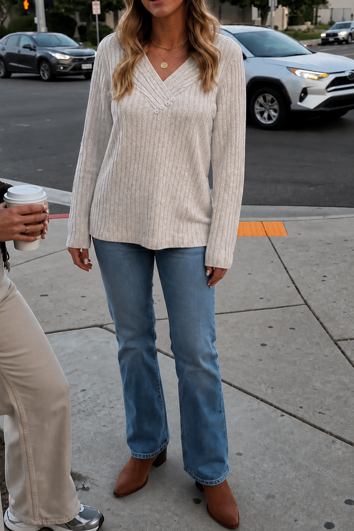 Marlowe & Rib – Ribbed V-Neck Sweater with Buttons