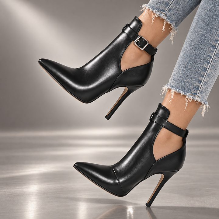 Emilia | Women&