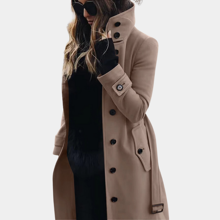Clara Jas: Chic, Warm & Versatile Outerwear