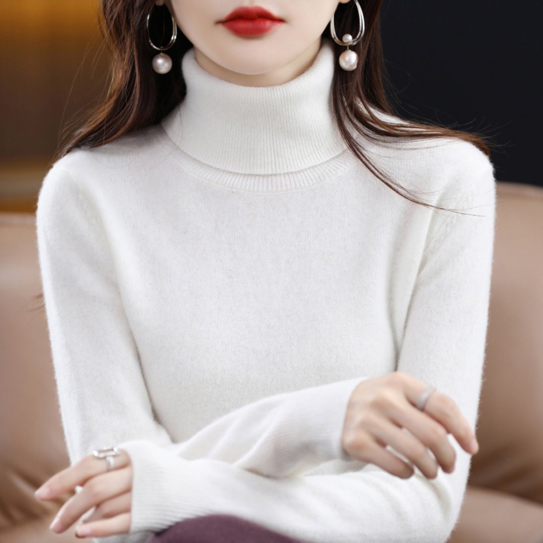 Emmie | Turtleneck Sustainable Silent Sweater