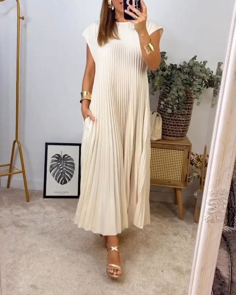 Exquisitely Elegant Flowing Pleated Maxi Georgette Silk Cocktail Evening Wear