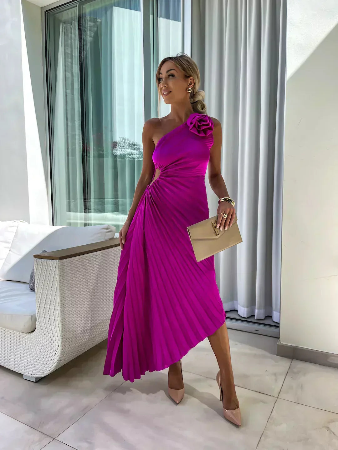 Captivating Floral Wedding Dress for Women – Soft Chiffon Flowing Silhouette Dress