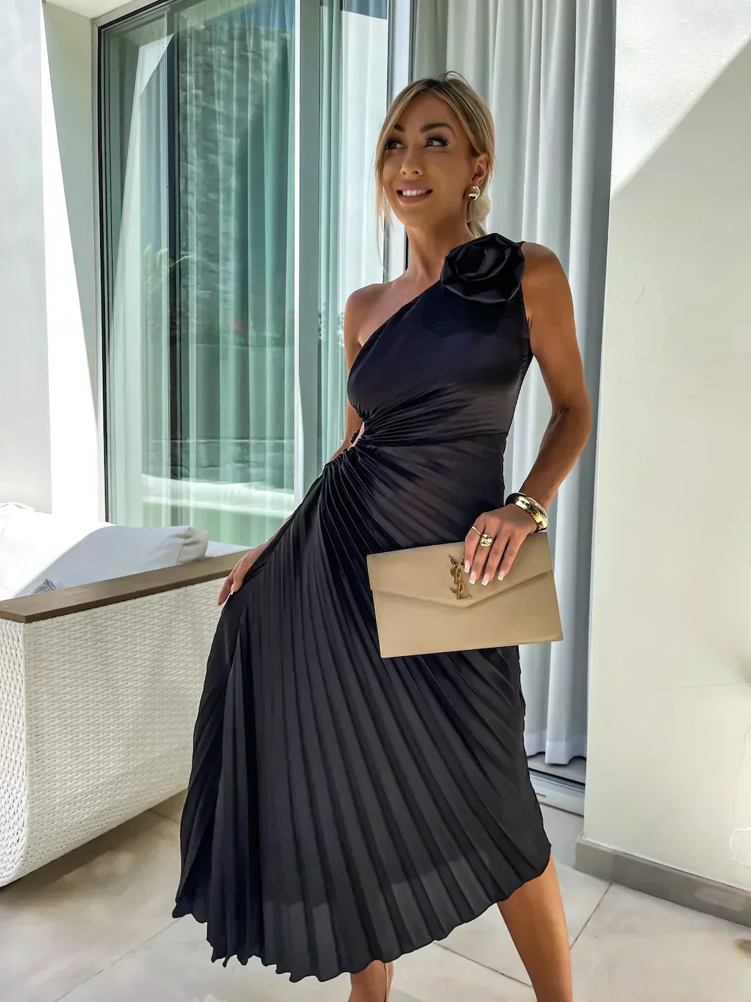 Captivating Floral Wedding Dress for Women – Soft Chiffon Flowing Silhouette Dress
