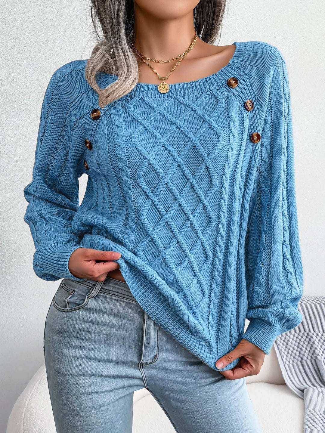 Iskra | Refined Cable Knit Sweater