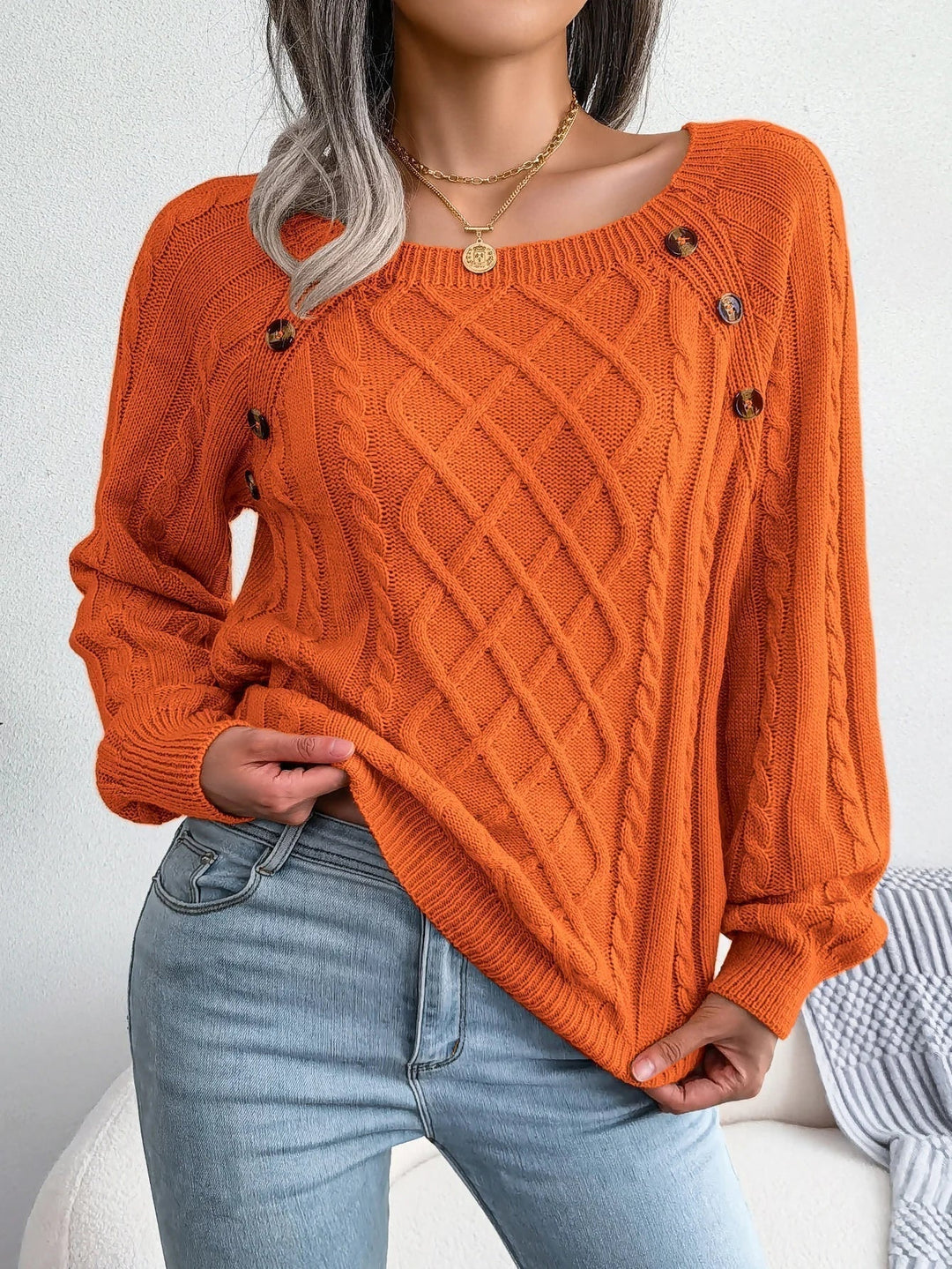 Iskra | Refined Cable Knit Sweater