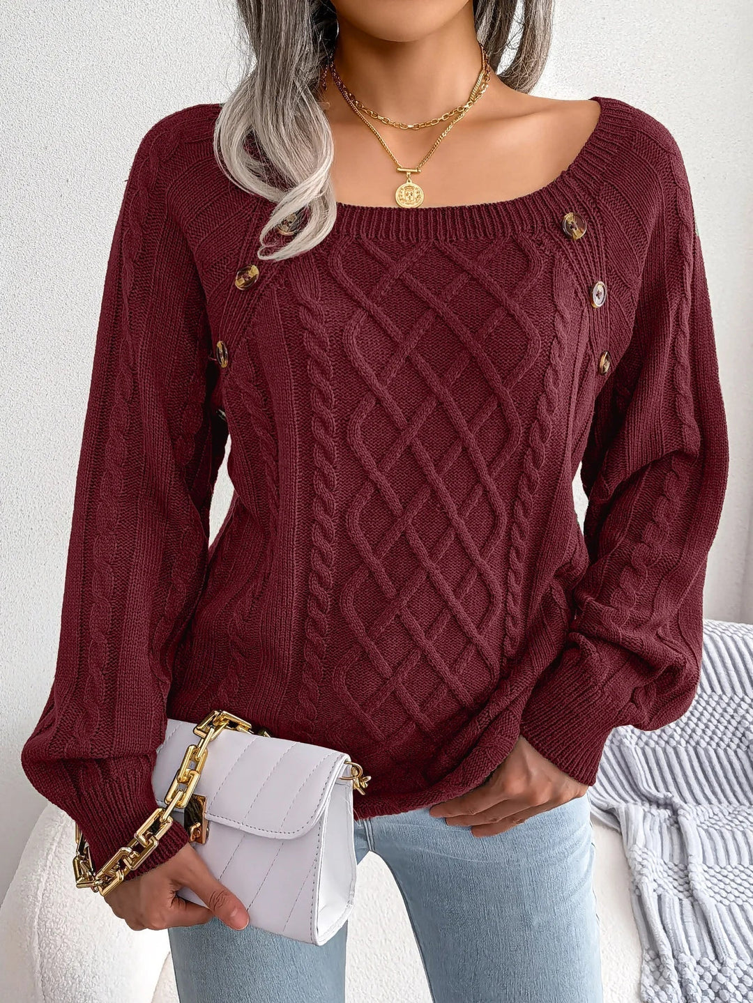 Iskra | Refined Cable Knit Sweater