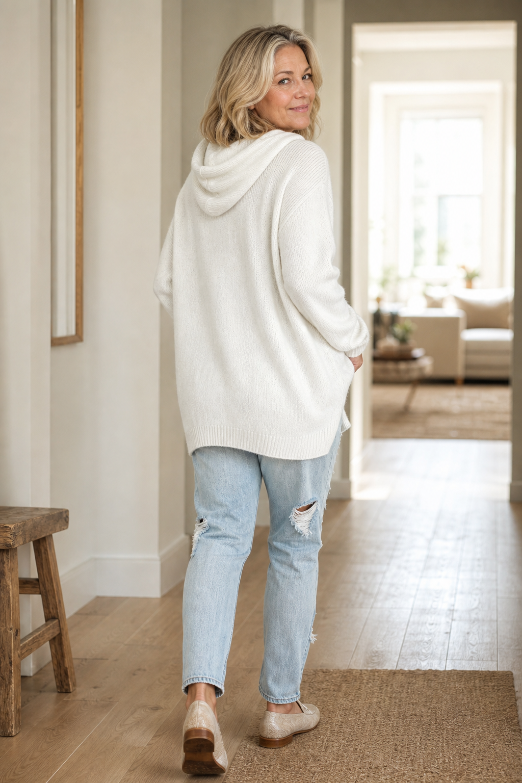 Wearbella – Oversized Hoodie with Drawstrings
