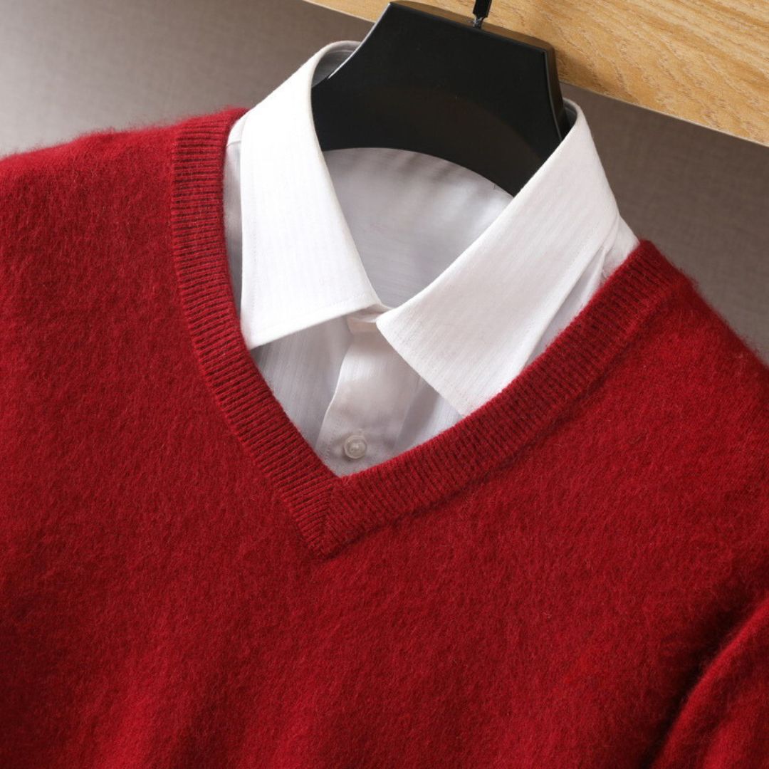 Men's V-Neck Sweater Made of Merino Wool