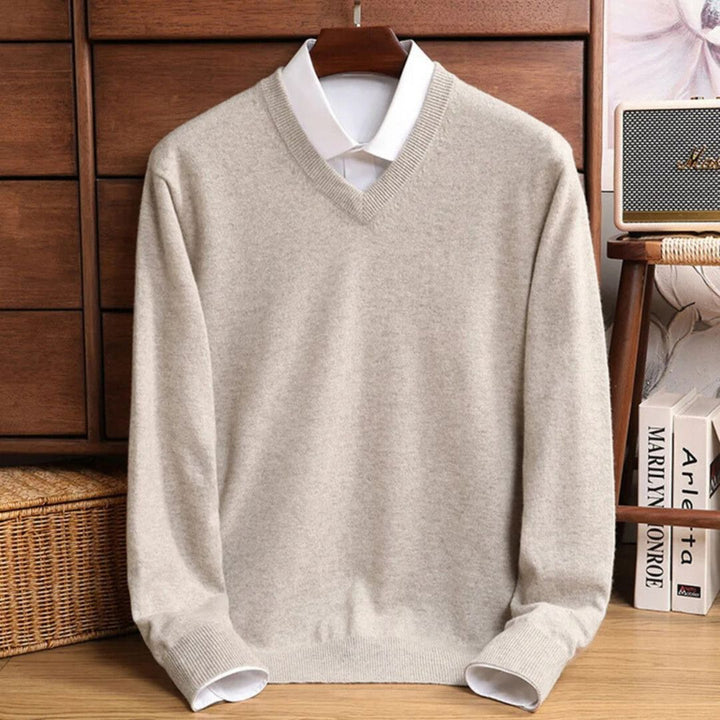 Men's V-Neck Sweater Made of Merino Wool