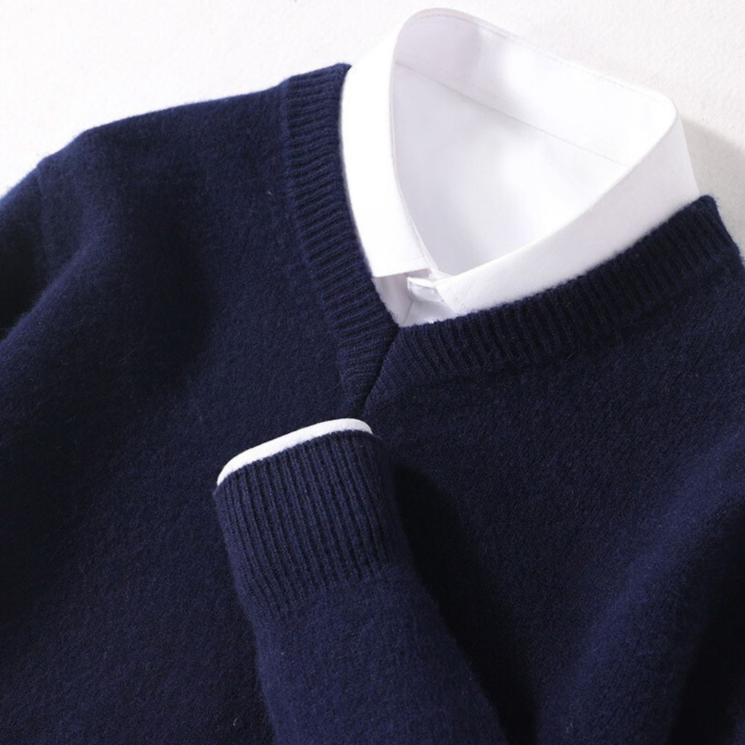 Men's V-Neck Sweater Made of Merino Wool