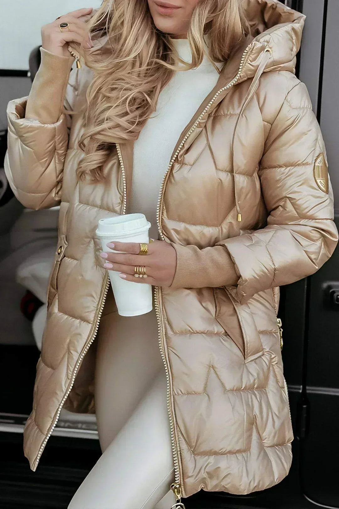 Thyra | Modern Hooded Timeless Puffer Jacket