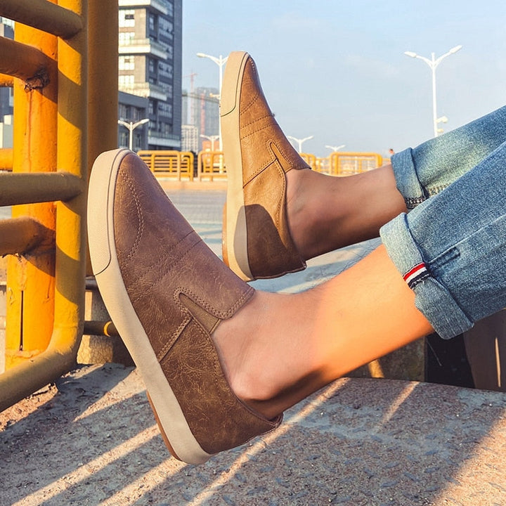 Men's Slip-On Leather Sneakers