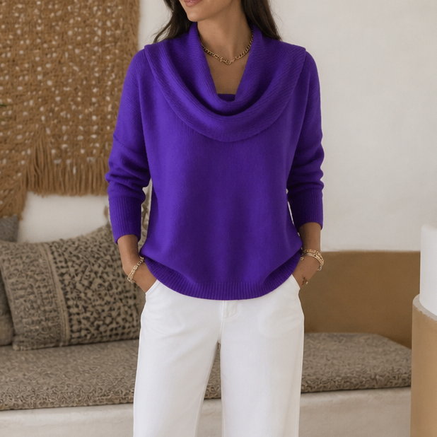 Draveline – Sweater with Collar and Drape