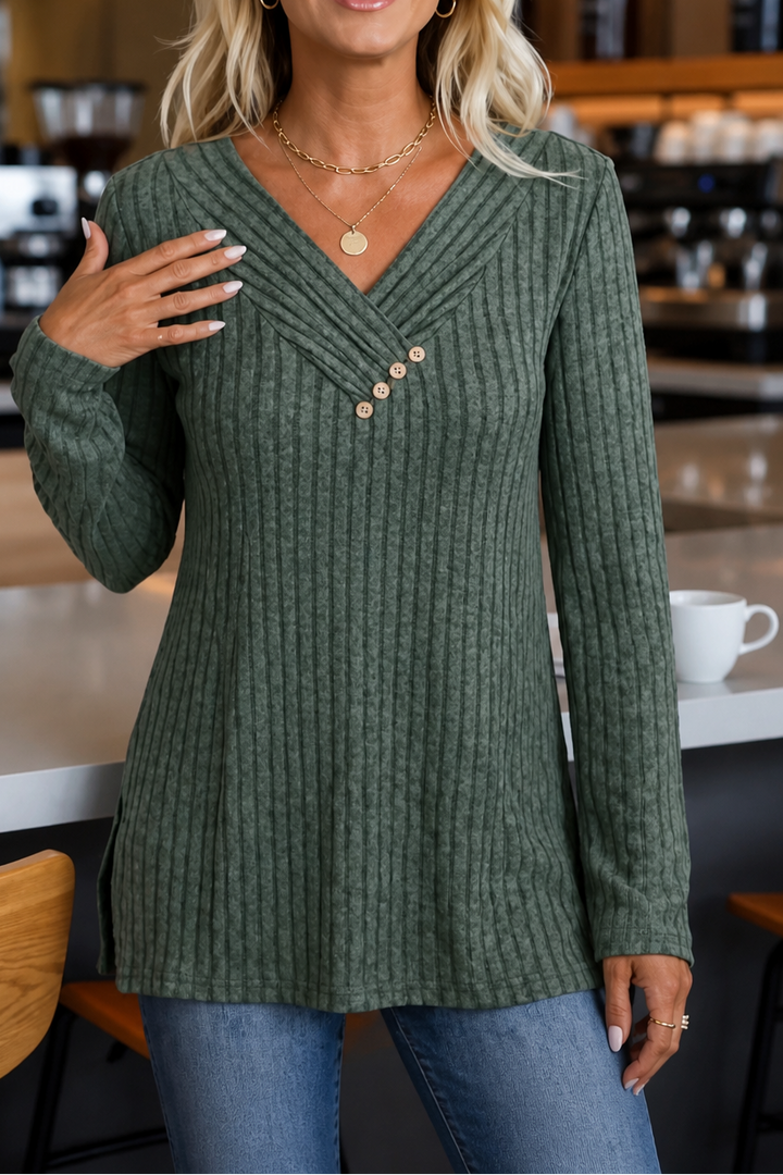 Marlowe & Rib – Ribbed V-Neck Sweater with Buttons