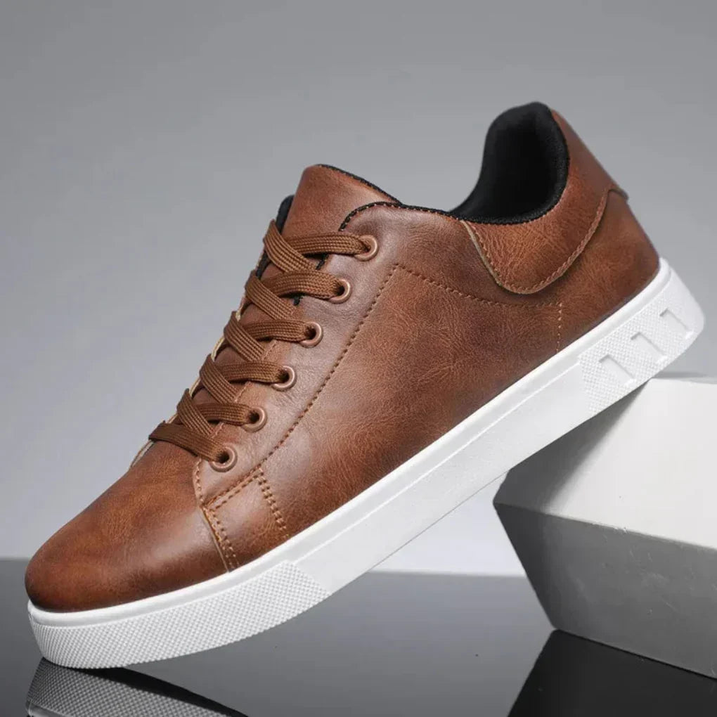 Sustainable Low Sneakers with Metal Toe