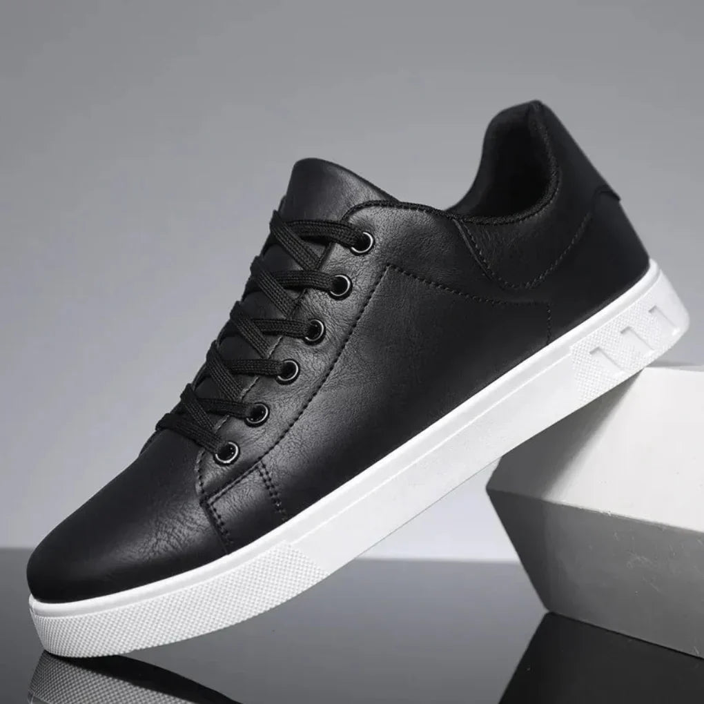 Sustainable Low Sneakers with Metal Toe