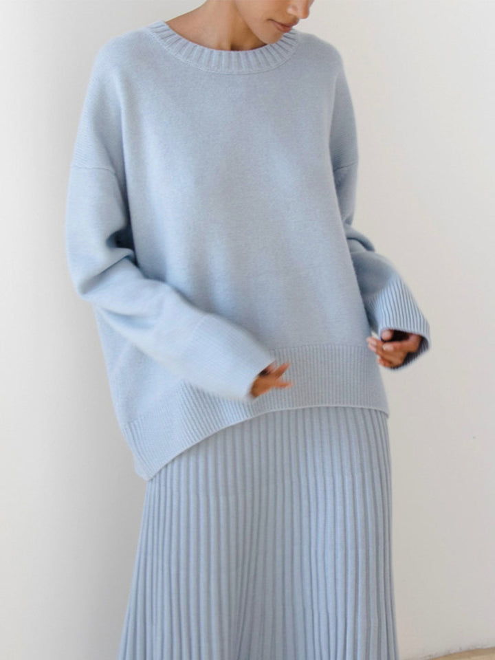 Women's Knitted Pullover Sweater with Round Neck and Rib Trim